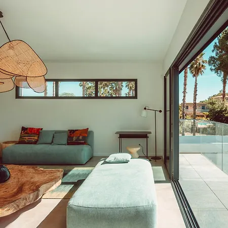Elegant Architect-designed In Upper Corsica